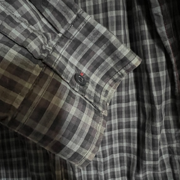 Mountain hardware men’s plaid button up - Picture 9 of 11